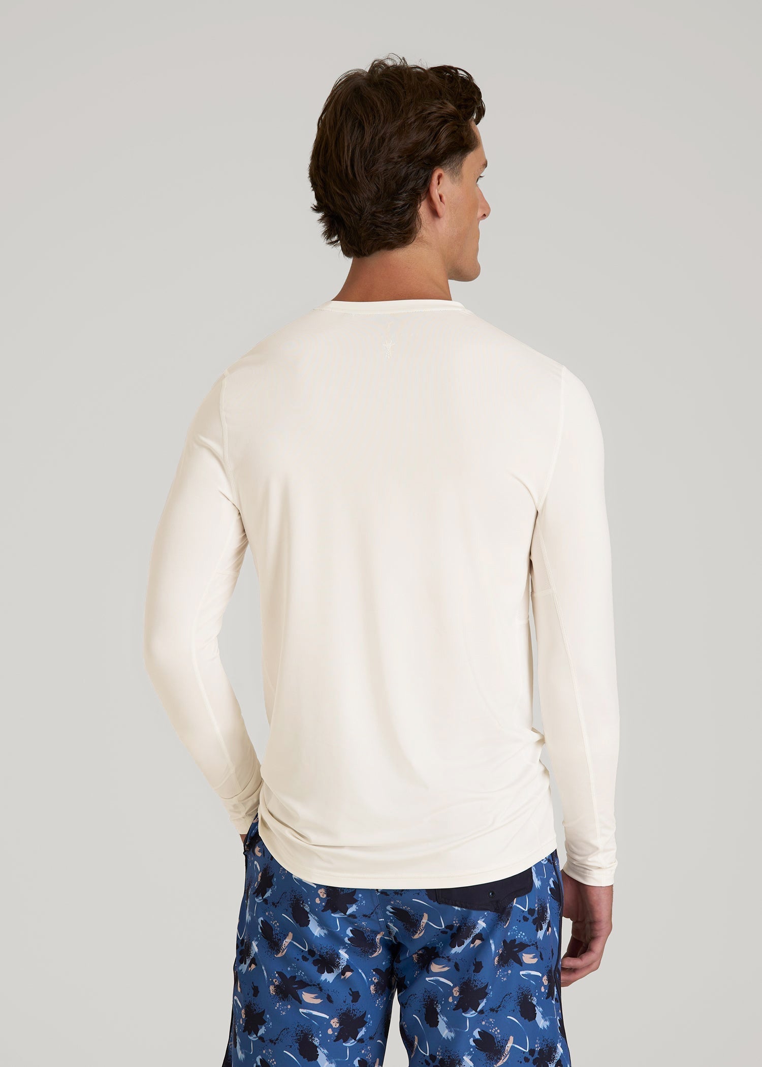 Long Sleeve UPF 50 Rash Guard for Tall Men in White Alyssum