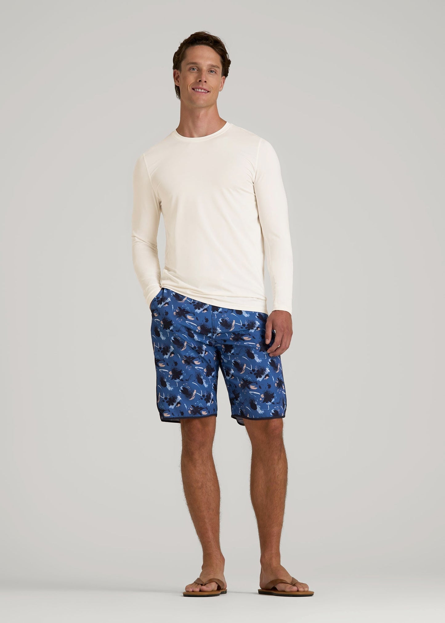 Long Sleeve UPF 50 Rash Guard for Tall Men in White Alyssum