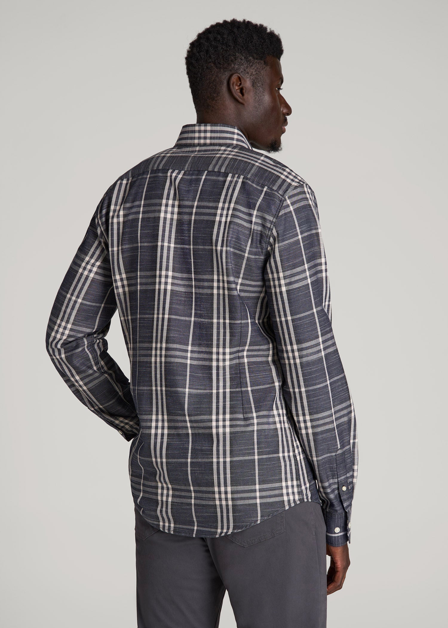 Textured Weave Cotton Button-Up Shirt for Tall Men in Dark Blue Plaid